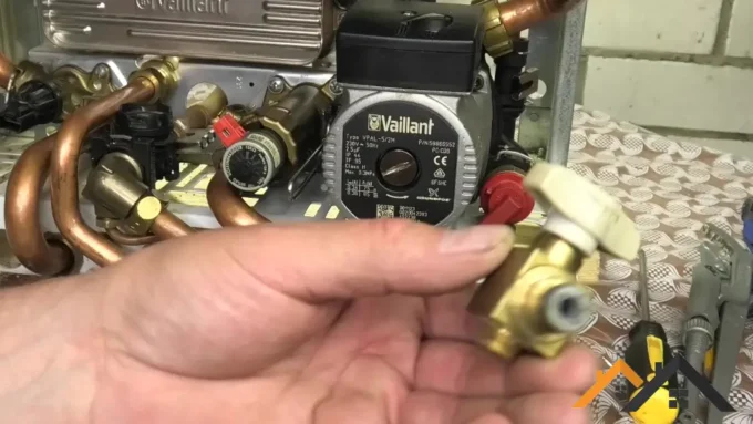 Vaillant кран подпитки: где находится